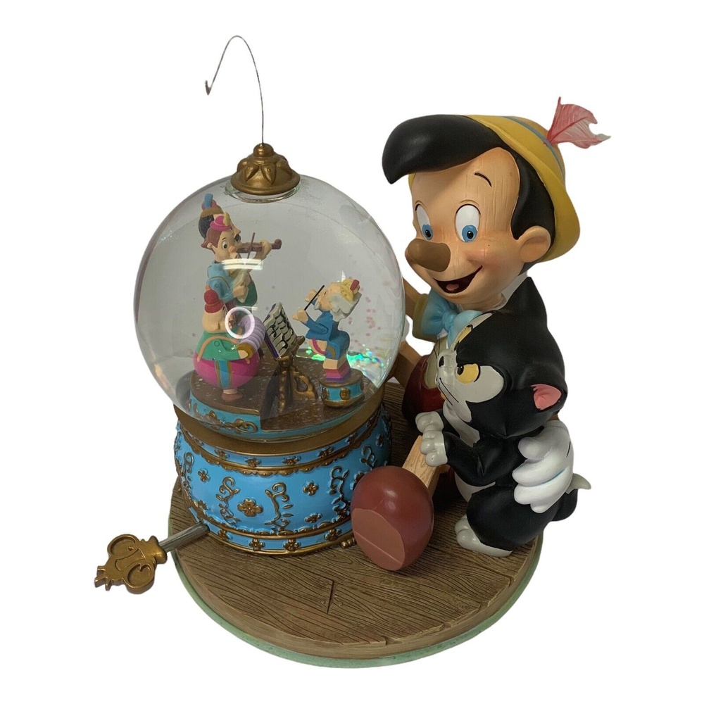Disney Pinocchio & Figaro Magic Musical Animated Snow Globe Brahm's Waltz READ
